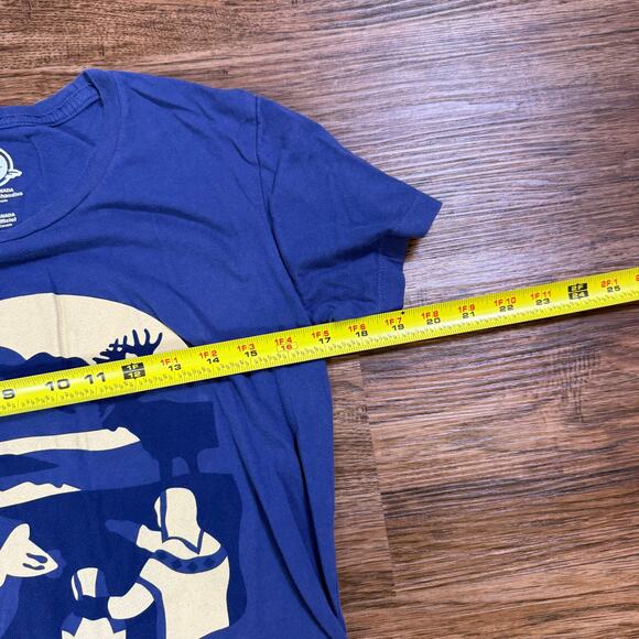 Vuntut Yukon Canada National park hunting outdoors graphic tshirt womens Medium - Picture 6 of 6